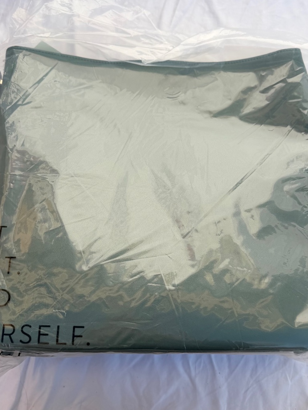 Beis The Wicked Tote in Wicked Green nwt - Picture 7 of 10